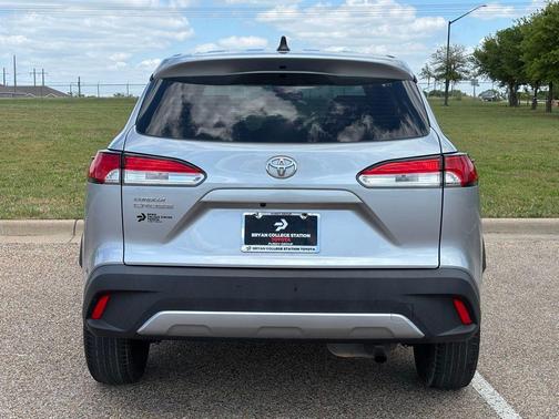 Sonic Silver 2022 Toyota Corolla Cross L