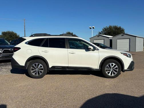 2021 Subaru Outback Premium