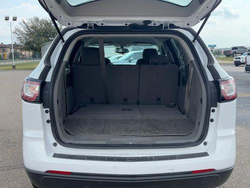 2017 Chevrolet Traverse LS