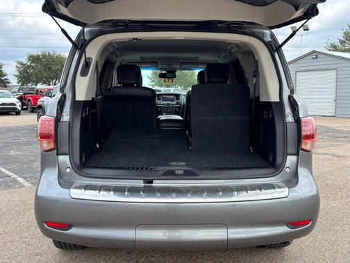 2017 INFINITI QX80 Base