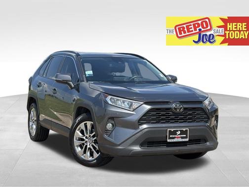 2020 Toyota RAV4 XLE Premium