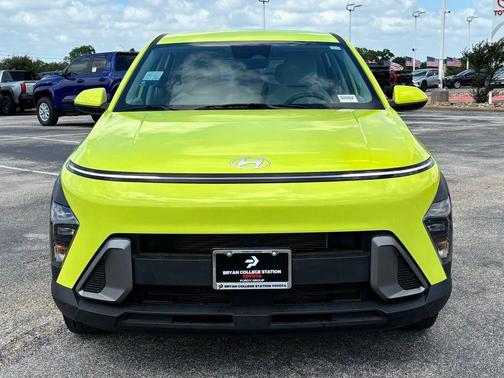 2024 Hyundai KONA SE