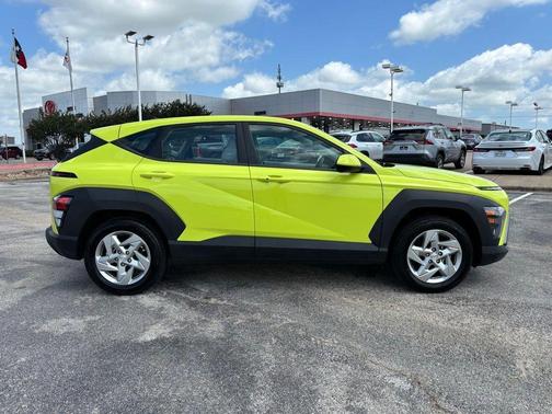 2024 Hyundai KONA SE