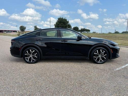 2023 Toyota Crown XLE