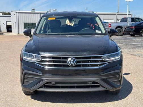 2024 Volkswagen Tiguan 2.0T SE 4MOTION