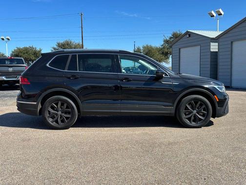 2024 Volkswagen Tiguan 2.0T SE 4MOTION