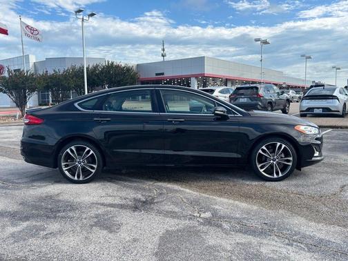 2020 Ford Fusion Titanium
