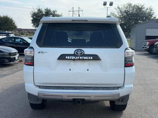 2024 Toyota 4Runner TRD Off Road