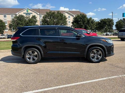 2018 Toyota Highlander Limited Platinum