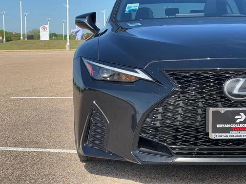 Caviar 2024 Lexus IS 300 Base