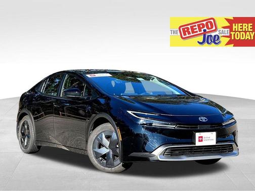 2025 Toyota Prius Plug-In Hybrid SE