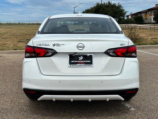 2024 Nissan Versa 1.6 SV