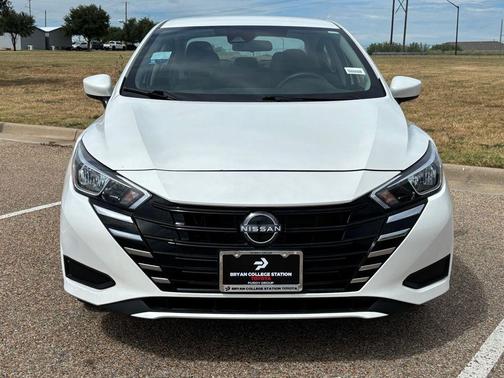 2024 Nissan Versa 1.6 SV