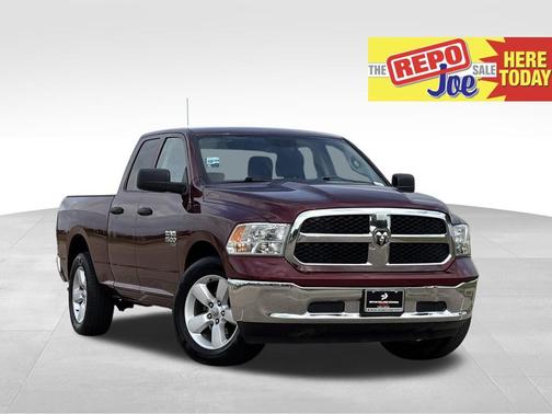 Delmonico Red Pearlcoat 2024 RAM 1500 Classic SLT