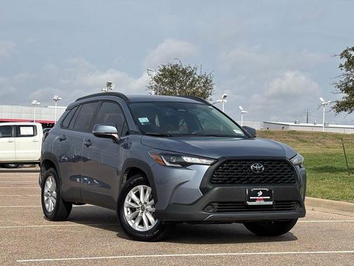 2023 Toyota Corolla Cross LE