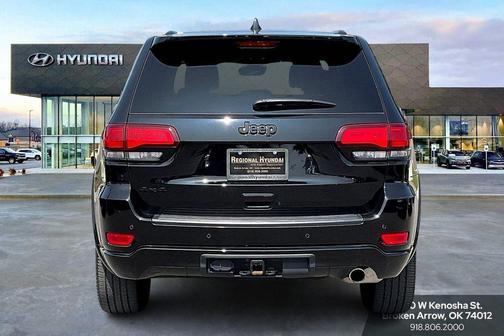 2022 Jeep Grand Cherokee Laredo