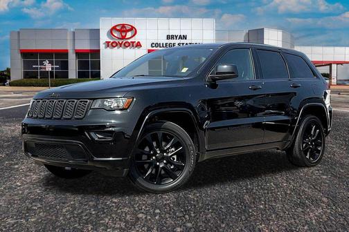 2022 Jeep Grand Cherokee Laredo