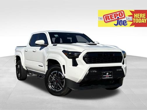 2024 Toyota Tacoma Hybrid TRD Sport