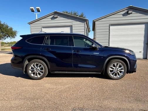 2021 Toyota Highlander Hybrid Limited