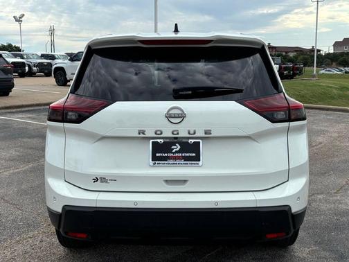 2024 Nissan Rogue S