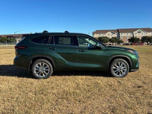 2025 Toyota Highlander Limited