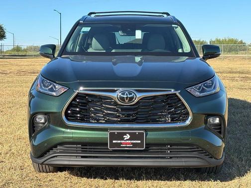 2025 Toyota Highlander Limited