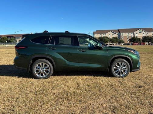 2025 Toyota Highlander Limited