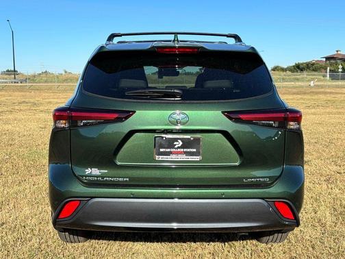 2025 Toyota Highlander Limited