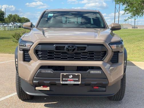 2026 Toyota Tacoma Hybrid TRD Off Road