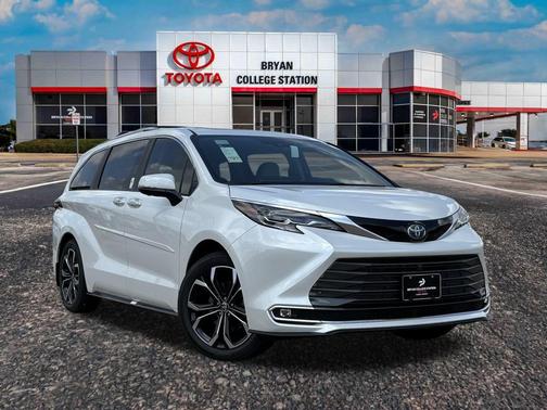 2025 Toyota Sienna Platinum 7 Passenger