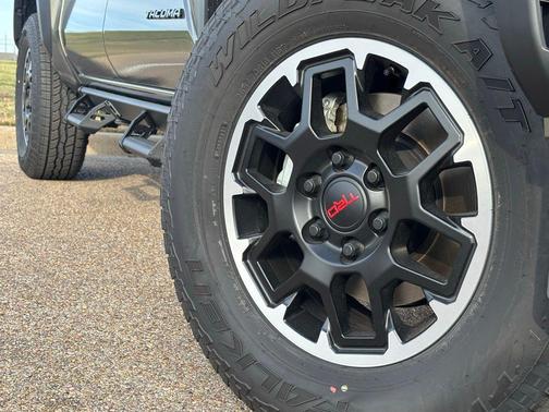 2026 Toyota Tacoma Hybrid TRD Off Road