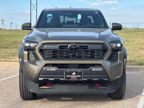 2026 Toyota Tacoma Hybrid TRD Off Road