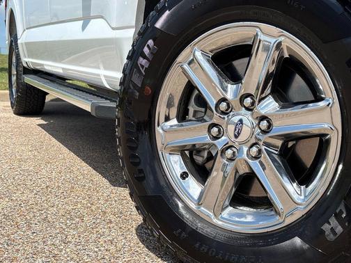OXFORD WHITE 2025 Ford F-150 XLT