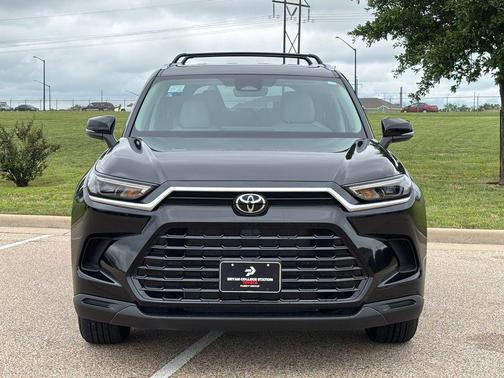 18 2026 Toyota Grand Highlander XLE