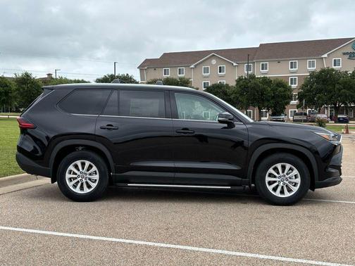 18 2026 Toyota Grand Highlander XLE