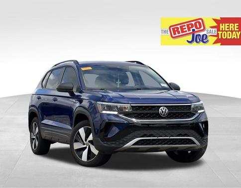 Dusk Blue Metallic 2024 Volkswagen Taos 1.5T S