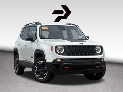 Alpine White 2016 Jeep Renegade Trailhawk