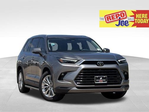 Heavy Metal 2025 Toyota Grand Highlander Platinum
