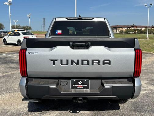 2025 Toyota Tundra SR5