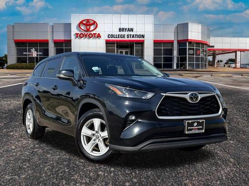 2024 Toyota Highlander LE