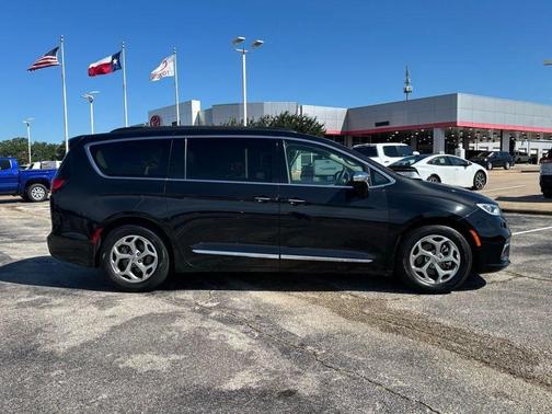 2023 Chrysler Pacifica Limited
