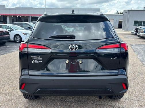 2023 Toyota Corolla Cross XLE