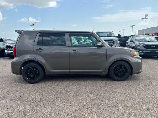 2014 Scion xB Base