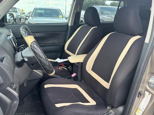 2014 Scion xB Base