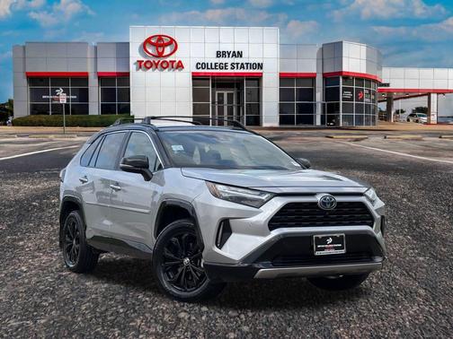 2024 Toyota RAV4 Hybrid SE