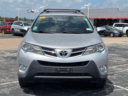 Classic Silver Metallic 2014 Toyota RAV4 XLE