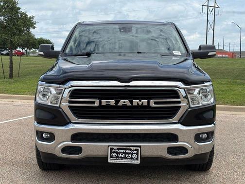 Diamond Black Crystal Pearlcoat 2019 RAM 1500 Big Horn