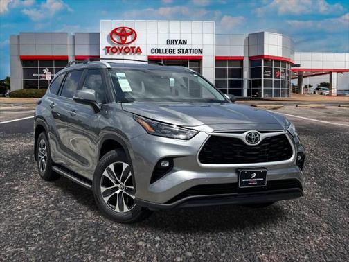 2025 Toyota Highlander XLE