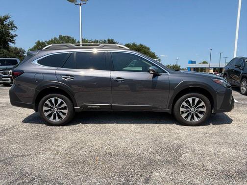 2025 Subaru Outback Touring