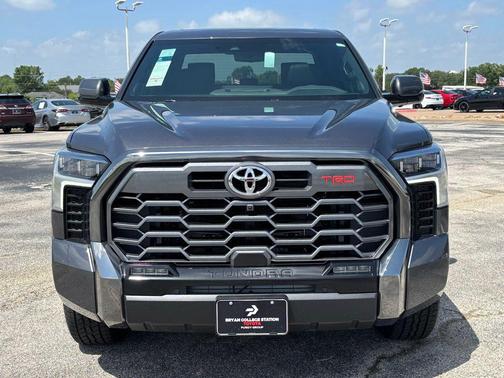 2025 Toyota Tundra Hybrid Platinum